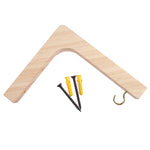 Détail du crochet en bois naturel pour suspension de décorations