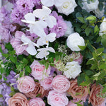 arche décorative florale violet rose blanc vert fleurs artificielles feuillage classique extérieur mariage événement