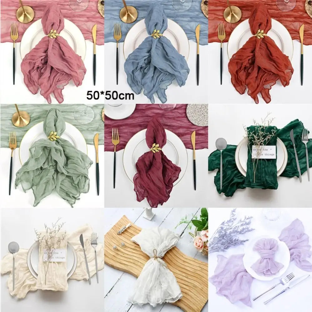 serviette table moderne rouge vert olive bleu marine rose blanc léger ondulée décoration mariage