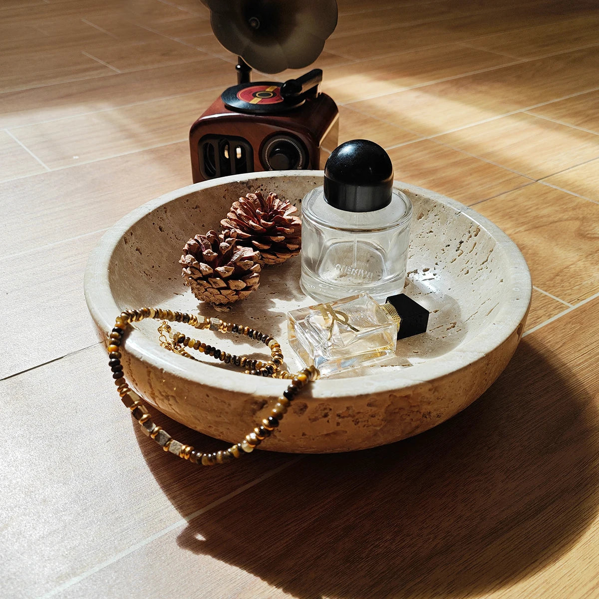 bol décoratif moderne minimaliste pierre naturelle texture marbrée opaque beige clair bijoux parfums boules