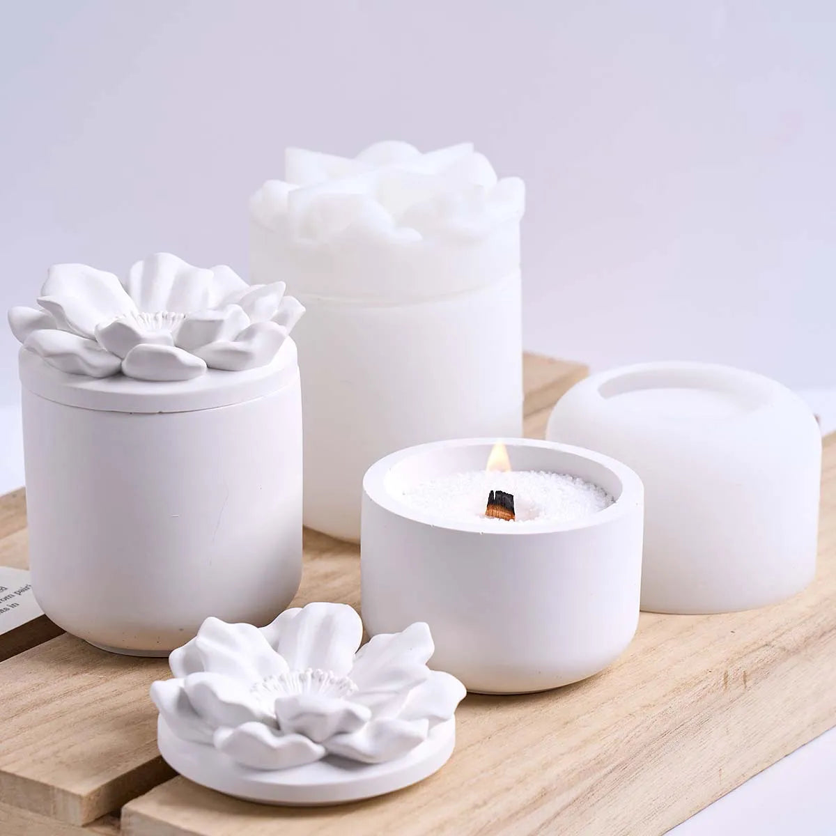 bougies parfumées couvercle floral silicone moderne élégante douceur intérieur blanc fleur sculptée relief