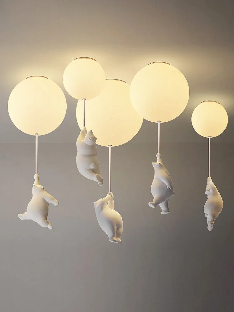 lampe suspendue moderne blanc boules lumineuses figurines animaux six figurines six boules opaques