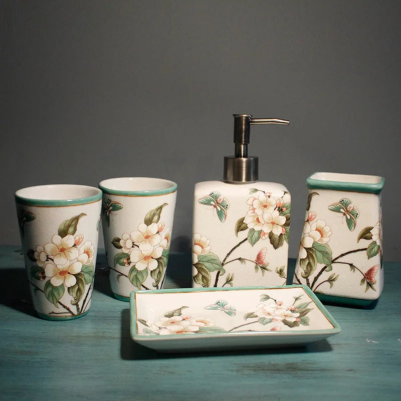 ensemble produits salle bain céramique blanc floral tasses porte savon distributeur savon porte brosse