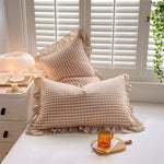 lot taies d'oreiller coton gris beige carreaux vintage chambre lit maison
