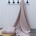 serviette bain coton blanc rose bleu marine action grâces texture tissée absorbante lavage machine