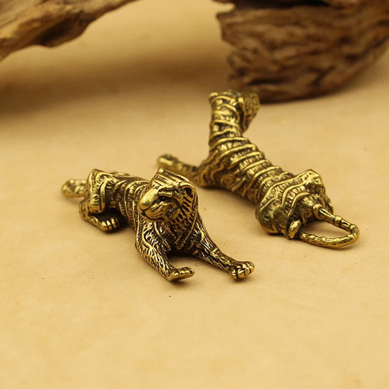 figurine tigre métal doré animalier décoratif stripes texture antique miniature maison
