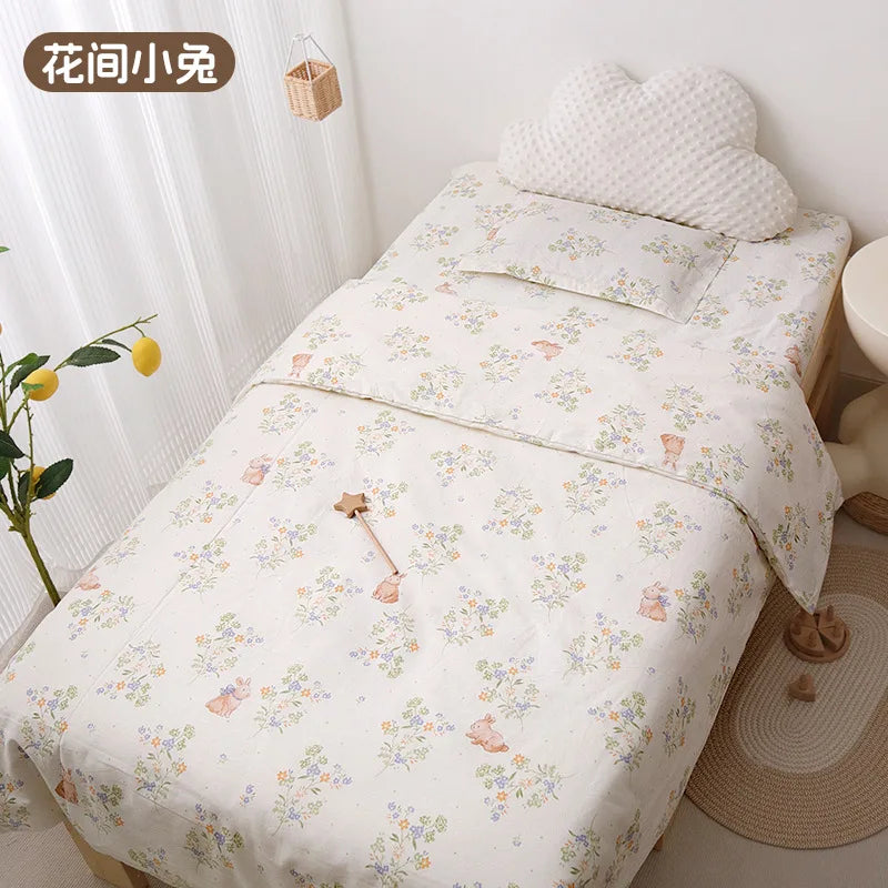 ensemble literie bébé drap plat couette oreiller motifs dessins animés couleur beige panda animaux