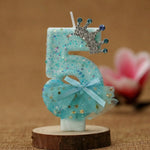 bougies numériques anniversaire forme chiffres paillettes strass rubans bleu rose décoratives féminines