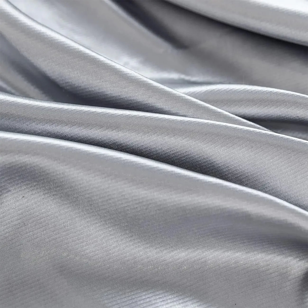 rideau gris clair uni satiné opaque classique maison hospitalité franges crochets