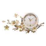 horloge murale moderne fleurs dorées blanches peinte main nordique opacité aluminium cuivre fixation