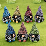 figurine gnome decoration noel résine couleur noir bleu violet vert Jaune rouge