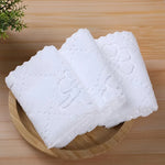 serviettes blanches broderie florale classiques 23cm 23cm absorbantes polyestère rapide usage maison toilette