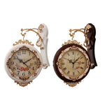 horloge murale double face vintage ornée fleurs chiffres romains blanc marron doré farmhouse decoration
