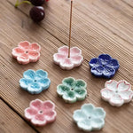 support bâtonnets encens fleurs stylisées artisanal rose bleu vert jaune blanc