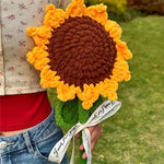 bouquets fleurs peluche rouge vert jaune marron rose crochetées intérieur mariage anniversaire
