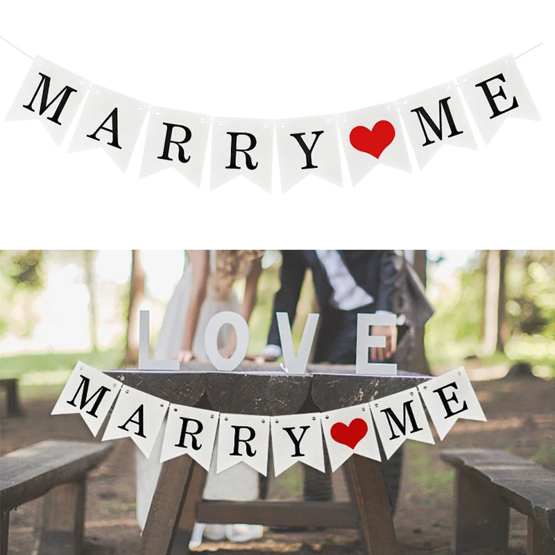 guirlande mariage just married bannières lettres cœur blanc rouge décoration anniversaire événement