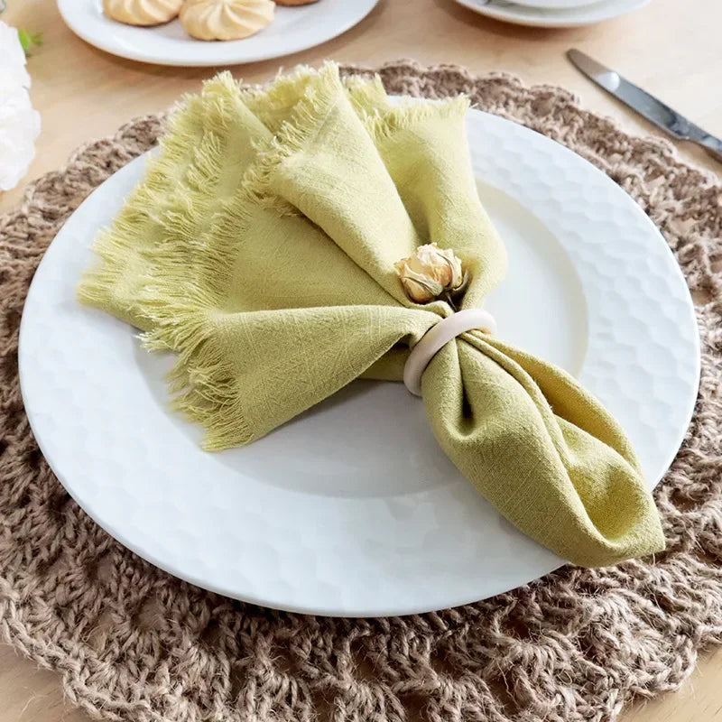 serviettes table carrées franges bleu marine rose clair gris blanc vert pastel moderne rustique