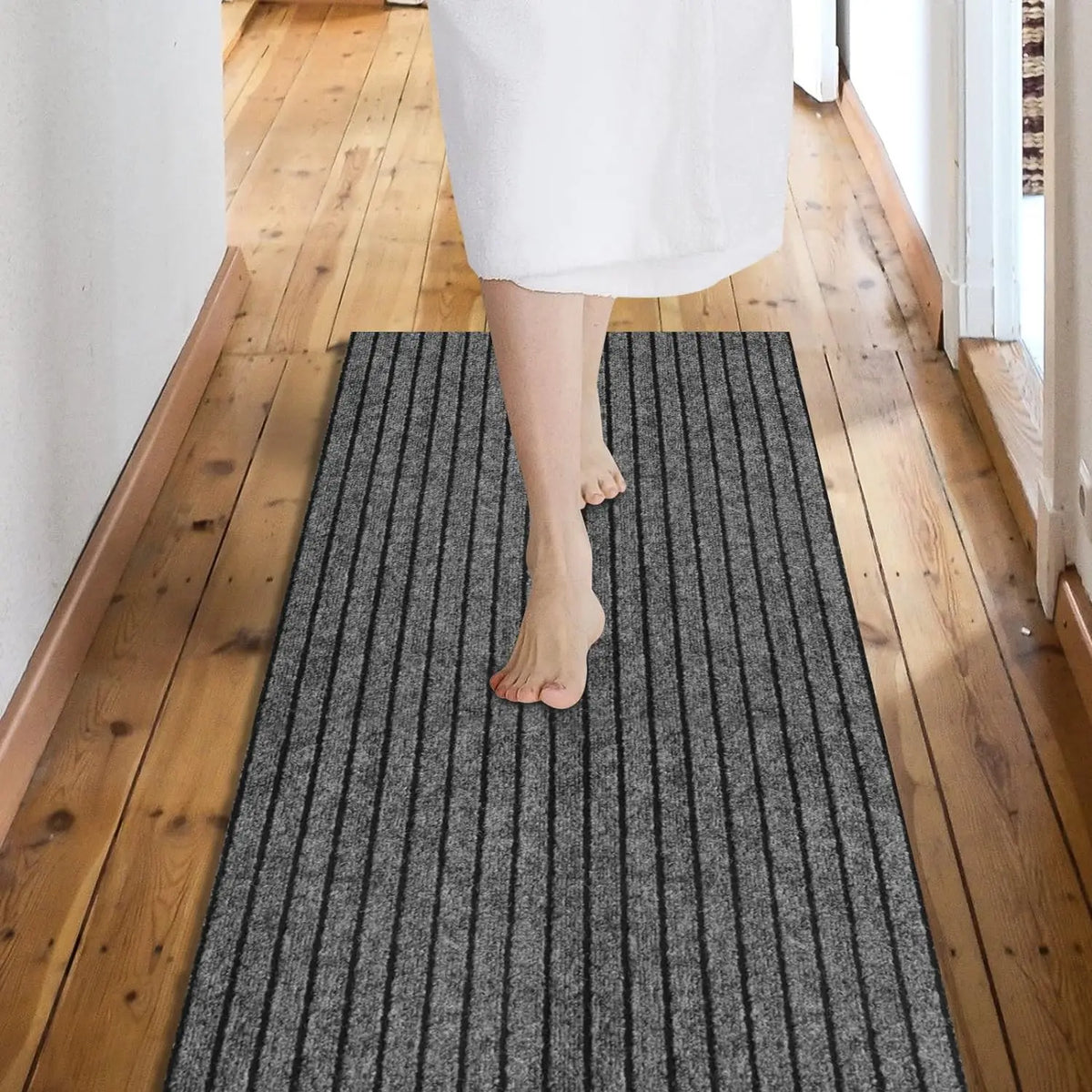 tapis moderne gris rouge stripes antidérapant absorbant huile facile nettoyage couloir cuisine entrée