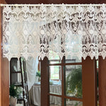 rideau blanc dentelle fleurs vintage translucide tringle bois chambre maison