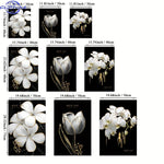 toiles d'art moderne élégantes fleurs stylisées coeurs dorés blanc noir sans cadre