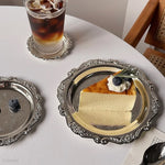 assiettes decoratives argent doré ornements floraux geometriques classiques table dessert bijoux
