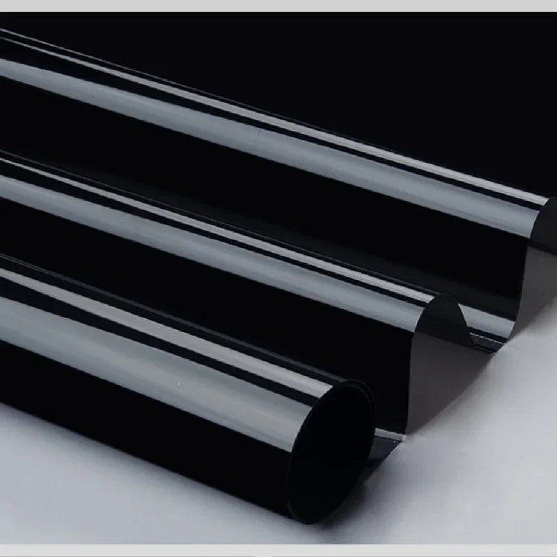 film fenêtre noir autoadhésif opaque protection privée uv isolation thermique