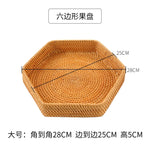 paniers rotin tressé marron clair traditionnels rangement présentation maison cuisine