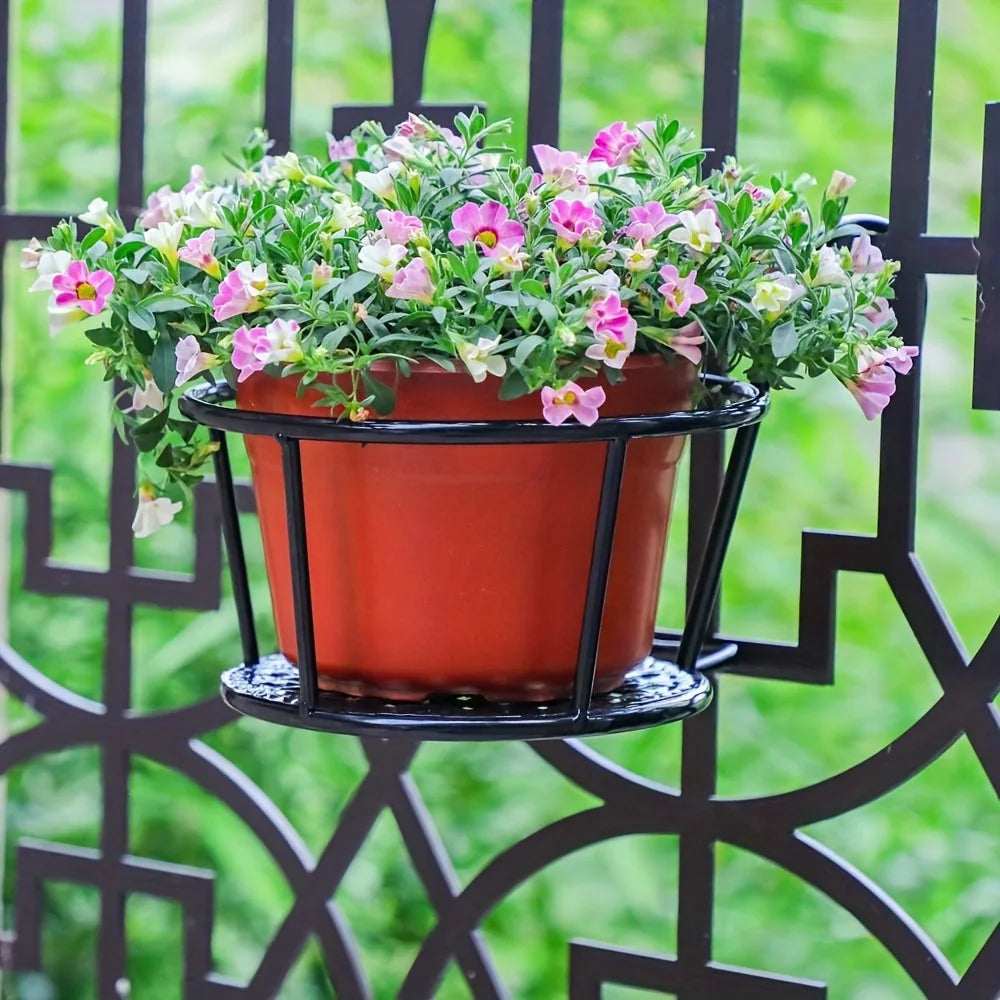 support fleurs moderne métal noir grille ajourée suspendu balcon tringle plantes