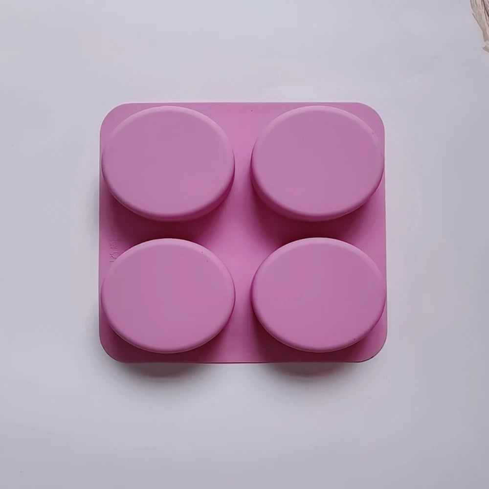 moule silicone savon papillon motifs floraux couleurs variées fabrication artisanale savons décoratifs floral