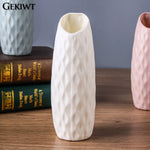 vase decoratif moderne bleu clair blanc rose texturé minimaliste table fleurs artificielles