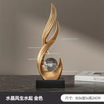 sculpture décorative résine blanche or contemporaine cristal transparent base opaque minimaliste fixée plateau