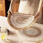 serviettes table boho chic brodées franges beige blanches table rond 38cm lavables