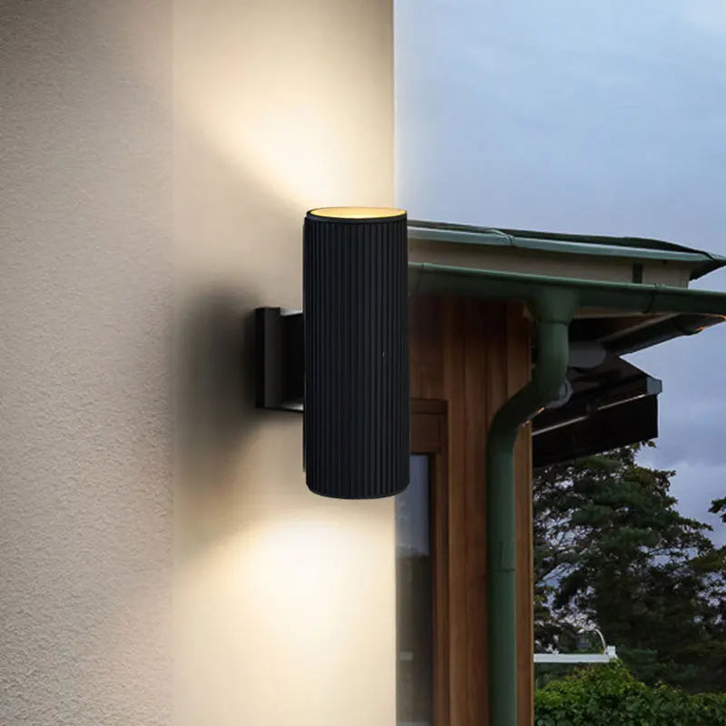 applique murale led moderne noir rayures verticales éclairage extérieur résistant l'eau fixations
