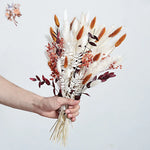 bouquet fleurs séchées naturelles blanches oranges brunes plumes feuilles anniversaire mariage decoration