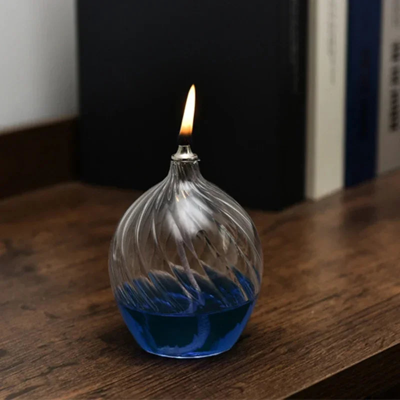 lampe huile verre bleu transparent motif spiralé moderne décoration intérieure chandelle mariage centerpiece table