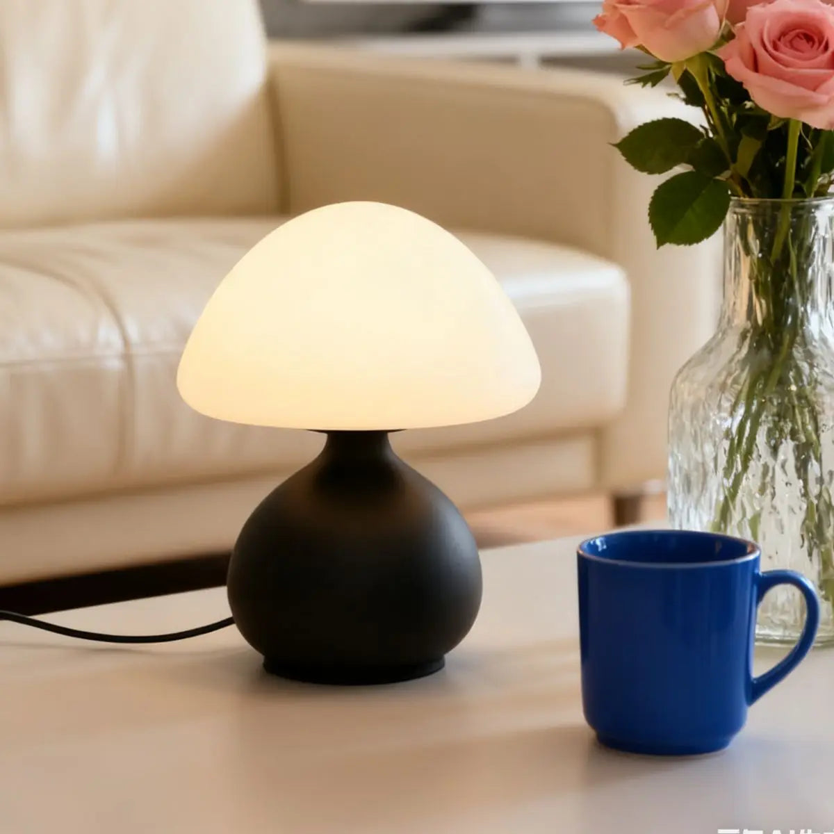 lampe table champignon blanc noir minimaliste interrupteur feutre antidérapant led usb nocturne chambre