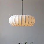 suspension lumineuse soie blanc rayures horizontales moderne passe câble noir
