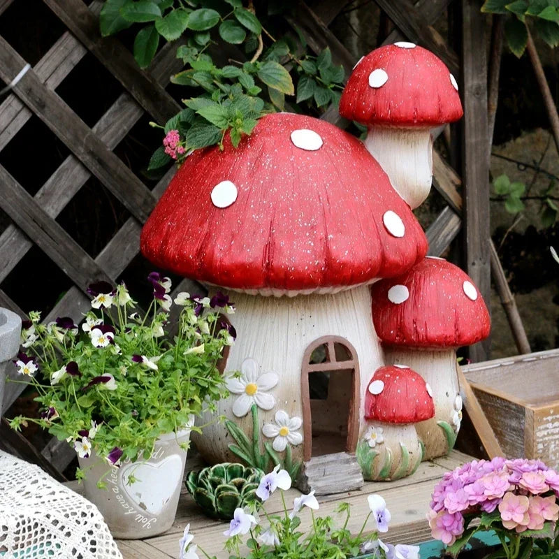décoration extérieure champignon rouge fleurs blanches paysagère balcon jardin rustic