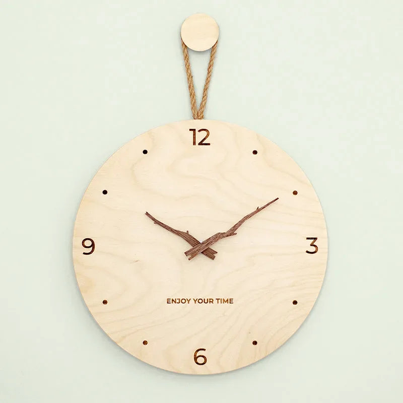 horloge murale bois naturel aiguilles feuilles gravure enjoy your time cordelette vintage circulaire