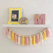 Guirlande de pompons roses avec perles en bois - Décoration murale bohème pour chambre d'enfant et fêtes