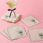 serviettes table classiques motif martini blanc vert clair bord festonné coton polyester washable cocktail