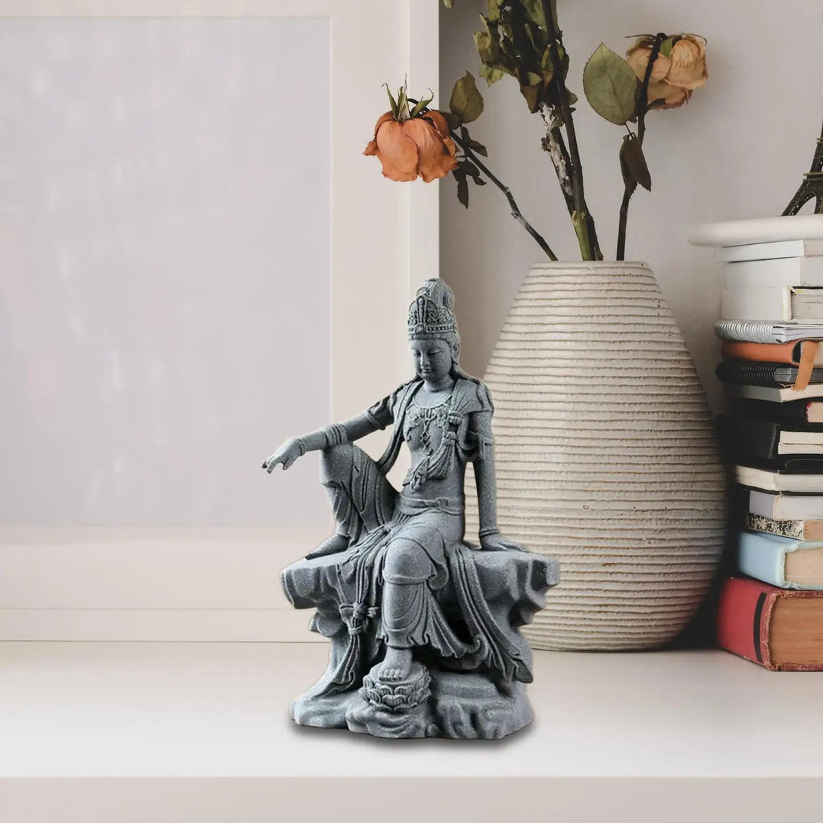 statue bouddhiste grise résine 14cm hauteur décoration méditation espace zen figure assise texture détaillée