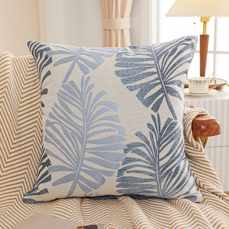 housse coussin brodé feuilles palmier moderne bleu clair beige marron amovible lavable 45x45cm oblong