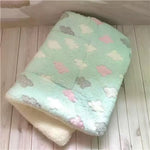 lit confortable chat chien coussin doux motif pattes os couleur pastel