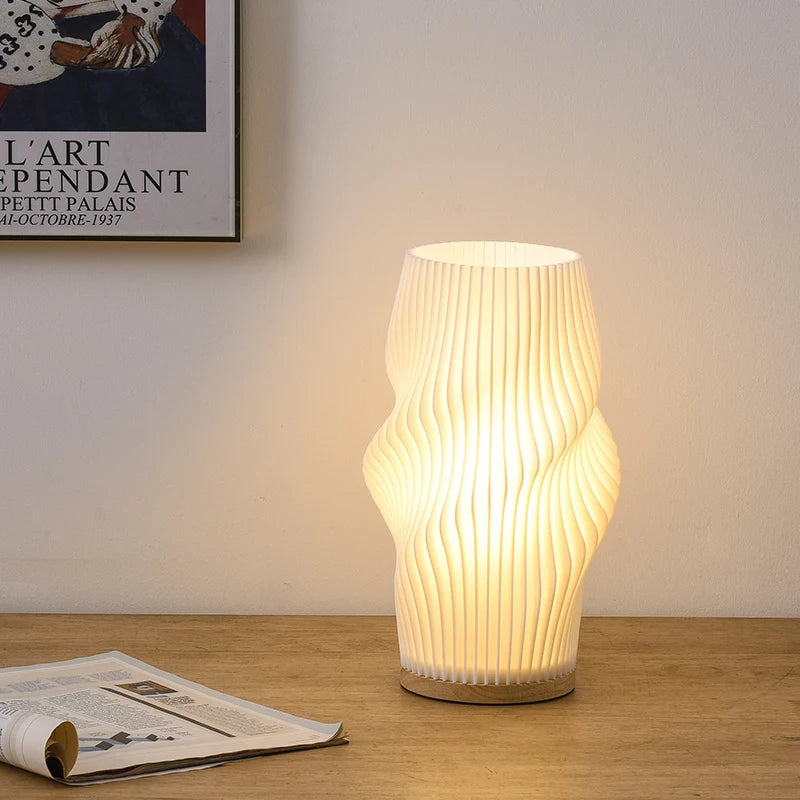 lampe table moderne blanc rayures verticales opacité base plate câble électrique chambre étude