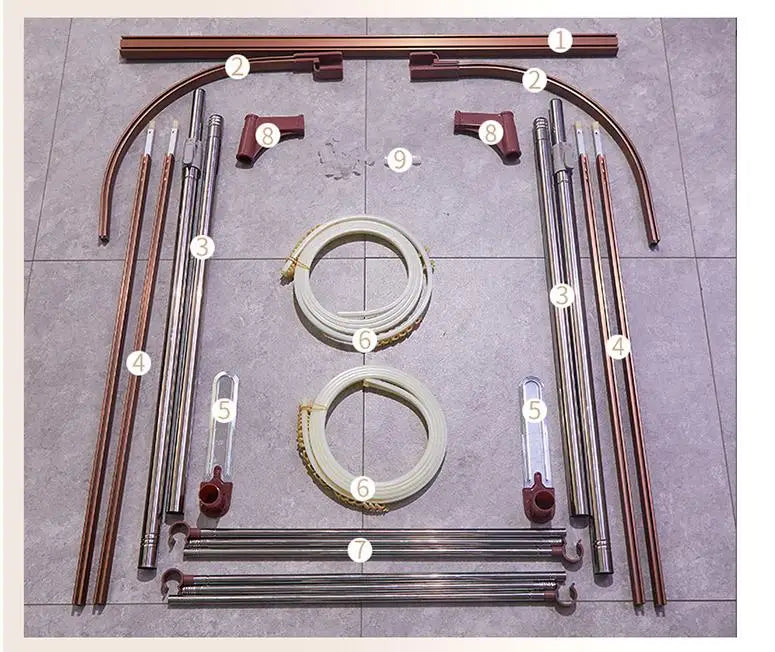L'image montre un ensemble d'éléments métalliques et de pièces d'assemblage, suggérant un produit ou un outil de construction ou de bricolage.