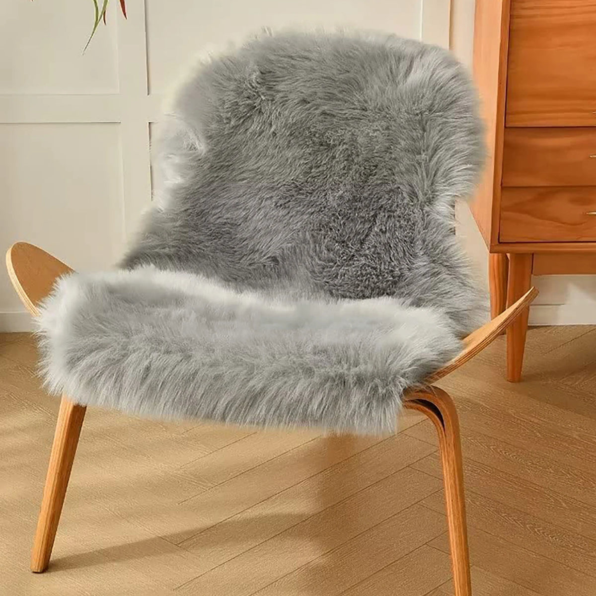 tapis moderne fourrure synthétique douce ovale blanc noir salon chambre
