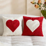 housse coussin décorative cœur rouge blanche moelleuse lit maison romantique cosy 45cm 45cm