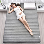 matelas mousse latex mémoire forme gris blanc rayures moderne