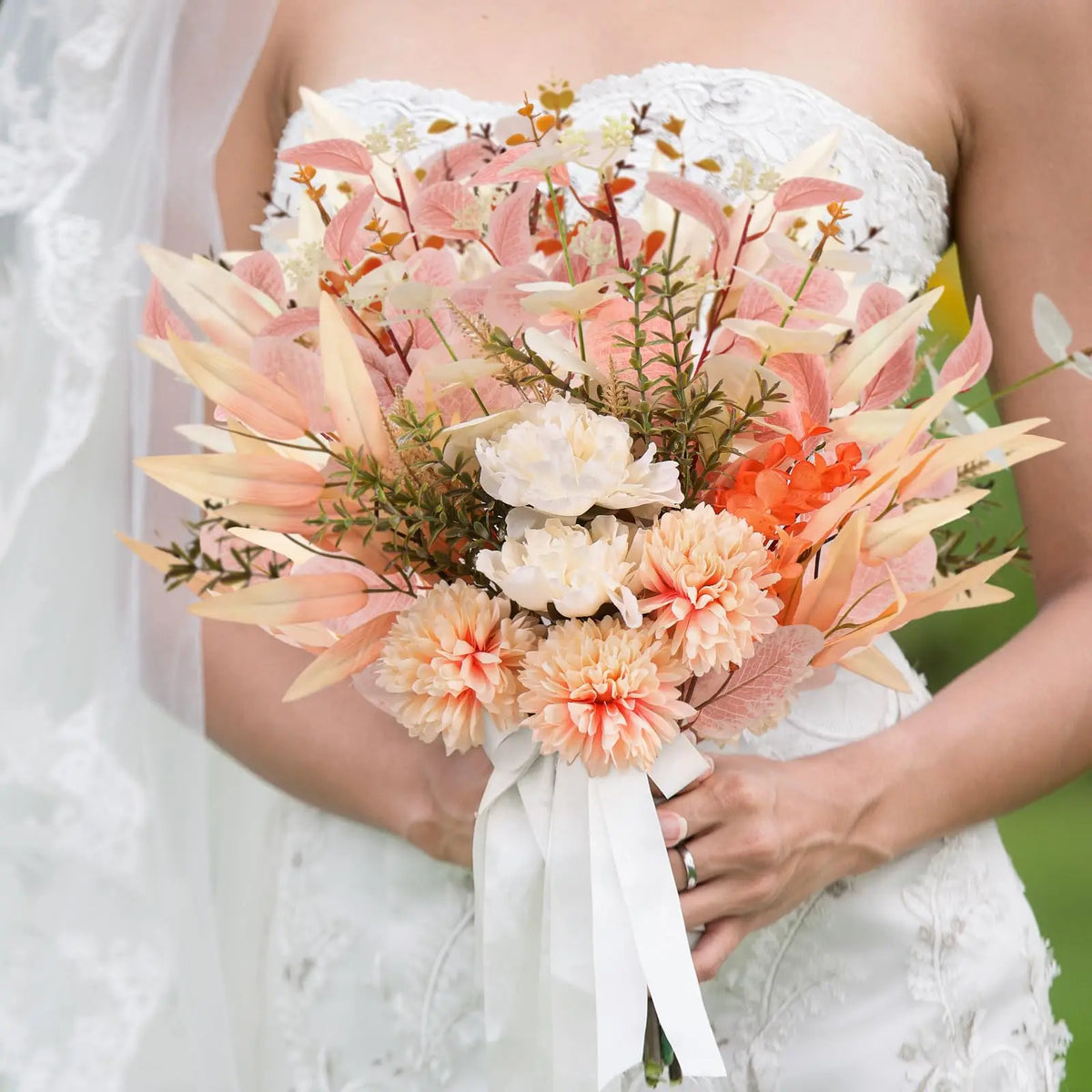 bouquet floral artificiel rose pêche blanc orange vert rustique bohème eucalyptus branches feuilles intérieur
